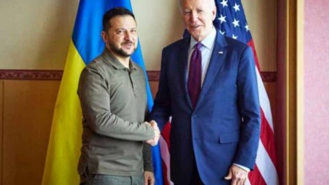 Bayden sabah Zelenski ilə görüşəcək