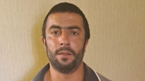 Oğurladığı kartla alış-veriş etdi