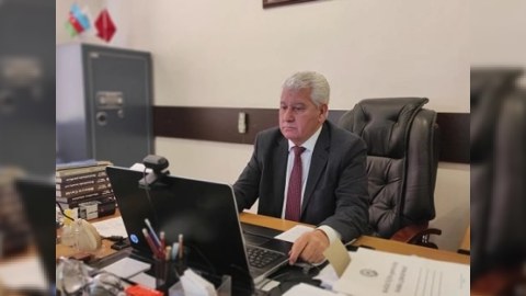 İnstitut direktoru İSTEFA VERDİ