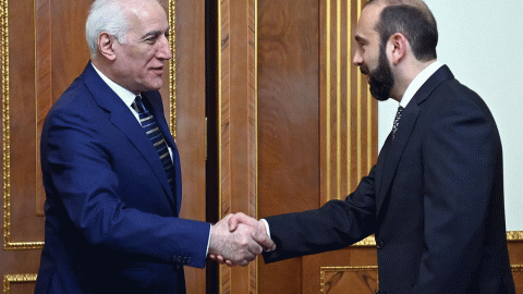 Prezident və nazir Ermənistan-Azərbaycan danışıqlarını müzakirə edib