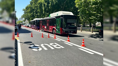 Bakının mərkəzi küçələrində avtobus zolaqları çəkilir
