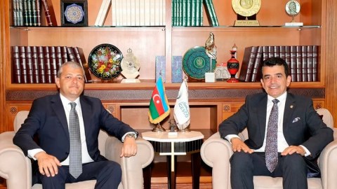 Prezidentin nümayəndəsi baş direktorla görüşdü 
