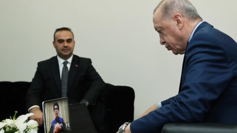 Türkiyə və Azərbaycan bayraqları kosmosda iki qardaşı təmsil edəcək