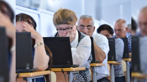 Sertifikasiyadan kəsilən müəllimlər bu gün imtahan verir 