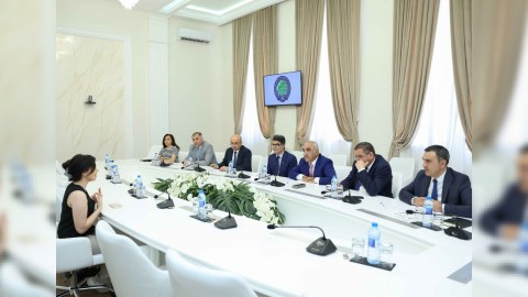 UNEC-də yaz imtahan sessiyasının ilk “Açıq qapı” günü keçirilib - FOTOLAR