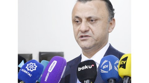 TƏBİB rəhbərindən xəstəxanalarda həkim çatışmazlığına REAKSİYA