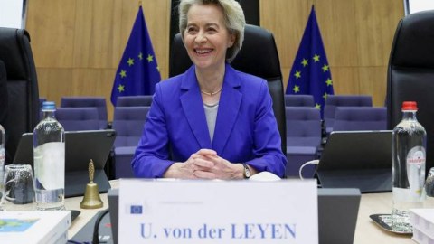 Fon der Leyenin partiyası Avropa Parlamentinə seçkilərdə qalib gəldi