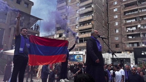 Erməni keşiş etiraz hərəkatının növbəti planlarını AÇIQLADI