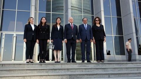 Bir millət, üç dövlət