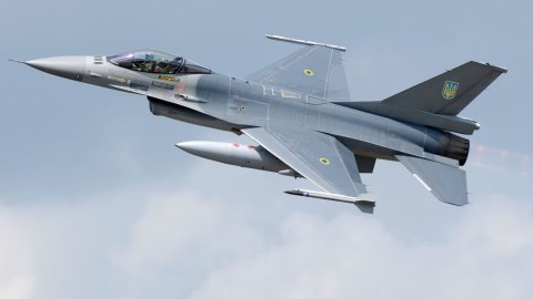 Ukrayna bəzi F-16-larını xaricdə yerləşdirəcək - SƏBƏB