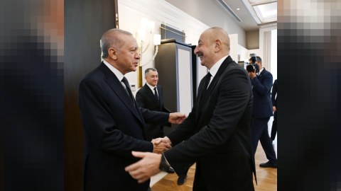 Azərbaycan və Türkiyə prezidentləri Esenboğa Hava Limanında görüşüblər