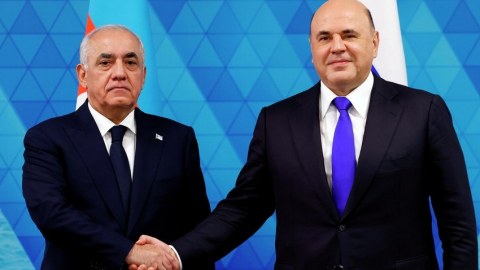 Əli Əsədov Mişustinlə müzakirələr apardı