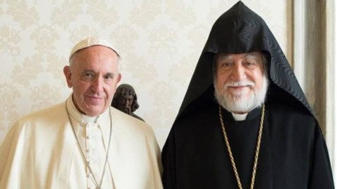 Erməni katalikos Roma Papası ilə görüşə gedir