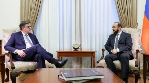 Mirzoyan Blinkenin müavini ilə danışıqlar apardı