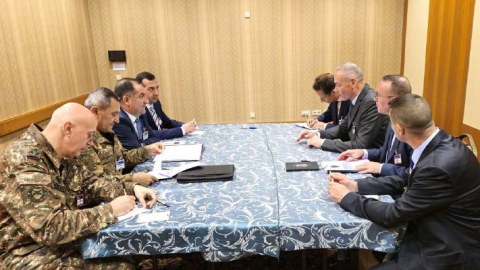 Ermənistanın baş qərargah rəisi Fransa komandanı ilə görüşüb
