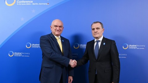 Ceyhun Bayramov həmkarı ilə əməkdaşlıqdan danışdı 