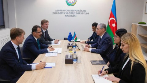 Nazir Aİ nümayəndəsi ilə COP29-a hazırlığı müzakirə etdi