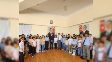 "Azərbaycanı xilas edən dahi - Heydər Əliyev" - FOTO