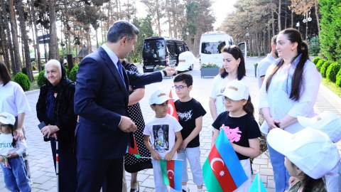 Naftalanlı Şəhid və qazi ailələri Şuşaya səfər ediblər - FOTO