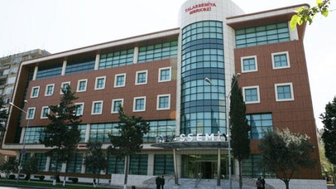 "Pullarını aldıqları uşaqların üçü öldü, indi burda aktyorluq edirlər"