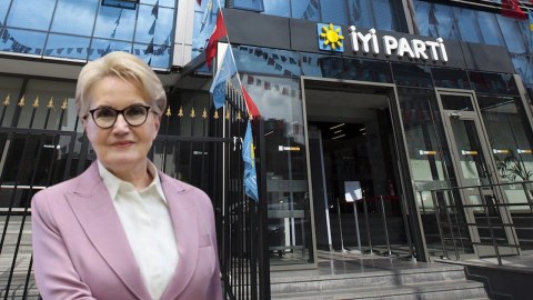 Akşenerdən İYİ Partiyaya: Portretlərimi kabinetlərdən yığışdırın! - FOTOFAKT