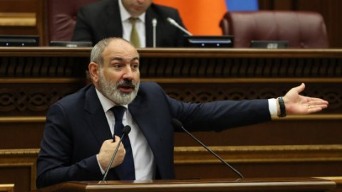 Paşinyan etirazçılara II Qareginlə Köçəryanın rəhbərlik etdiyini söylədi