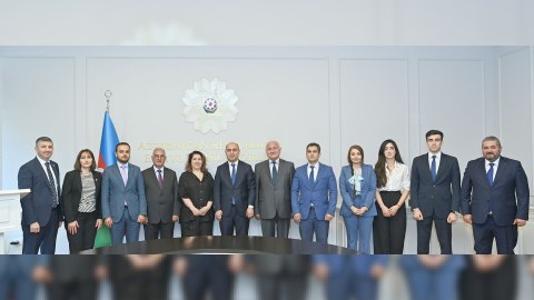 Emin Əmrullayev İctimai Şuranın üzvləri ilə görüşdü - FOTO