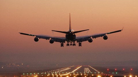 Ermənistandan Moldovaya uçan təyyarə Rumıniyada məcburi eniş edib - BOMBA...