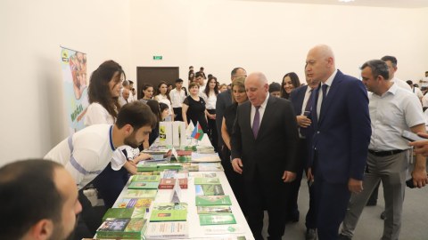 LDU-da məzun yarmarkası keçirilib - FOTO
