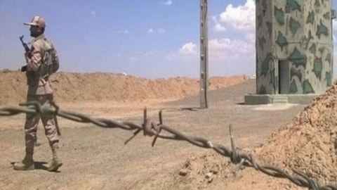 İran sərhədçiləri ilə silahlı qruplaşma arasında toqquşma