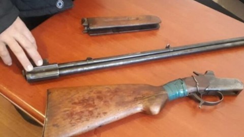 Qanunsuz saxlanılan odlu silahlar təhvil verildi