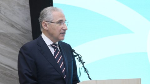 Davamlı dünya qurmaq üçü ambisiyaları gücləndirməliyik - Nazir