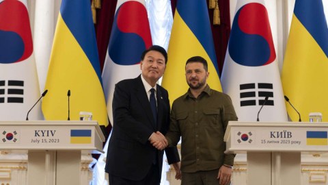 Cənubi Koreya Ukraynaya silah tədarükünə yenidən baxacaq