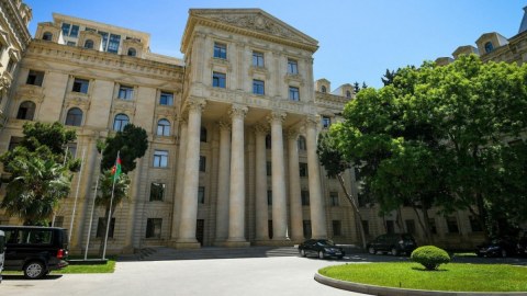 XİN Ümumdünya Qaçqınlar Günü ilə bağlı paylaşım etdi