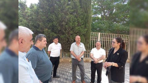 BŞTİ müdiri sertifikasiya imtahanına gələn müəllimlərə tövsiyə verdi