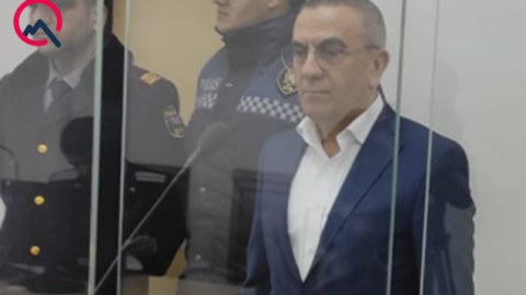 “İçəridə dayana bilmirəm, məni buraxın, Qarabağa gedim” - MƏHKƏMƏ
