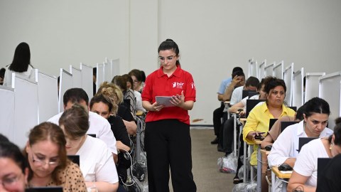 Xarici dil müəllimləri sertifikasiya imtahanı verirlər
