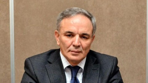 Əflatun Amaşov Həcc ziyarətindən qayıdıb 