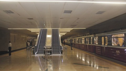 Metroda qatarların hərəkət qrafiki dəyişdirilir