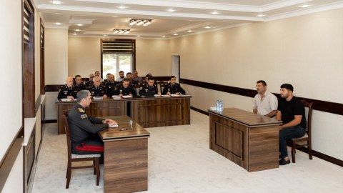 Vilayət Eyvazov Oğuzda vətəndaşları qəbul edib, sıra baxışı keçirib - FOTO