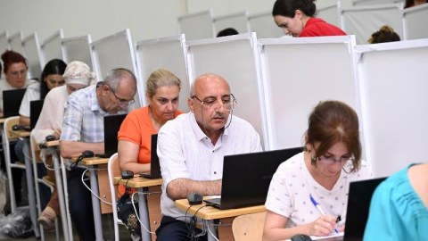 Sertifikasiya imtahanında 30 müəllim 10-dan az bal toplayıb - Nazir