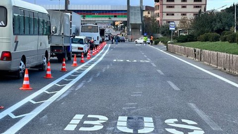 Avtobus yoluna çıxan nəqliyyat vasitələri üçün cərimələr ARTIRILIR