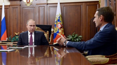 Putin Ermənistana görə Narışkini danladı: "Düşmənlərimizlə otururlar..."