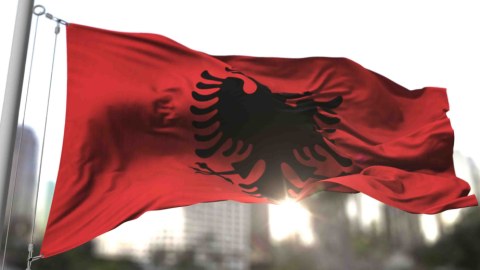 Albaniyanın əhalisi 14 faiz azalıb