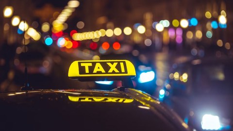 Bu avtomobillər taksi xidmətindən ÇIXARILDI