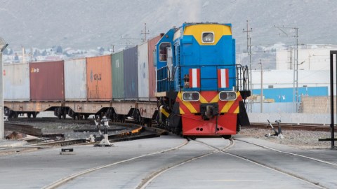 Çindən Bakıya Orta Dəhlizlə müntəzəm konteyner blok qatarların göndərilməsinə başlanıldı