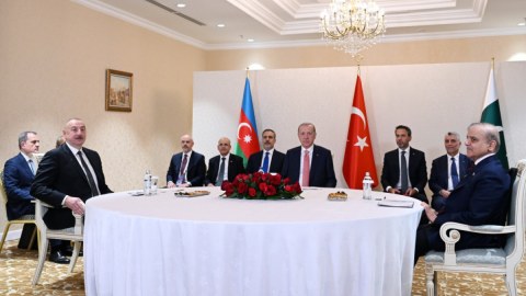 Üçtərəfli görüşə dair birgə BƏYANAT