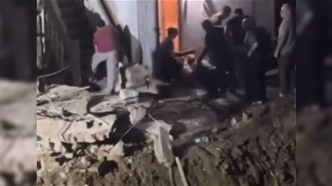 Polis vətəndaşın evinə zərər vuran şirkətin söküntü işlərini dayandırdı
