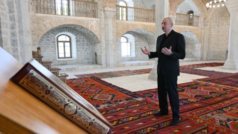 Prezident Aşağı Gövhər Ağa məscidində - FOTOLAR