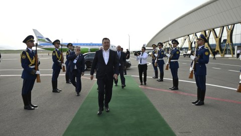 Sadır Japarovun Azərbaycana səfəri başa çatdı